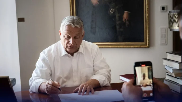 „A szuverén Magyarország eszméjét nem lehet kiirtani" – Orbán Viktor egy röpirattal jelentkezett a kongresszus előtt