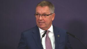 Óriási végkielégítést kapott Matolcsy György, Varga Mihály belső vizsgálatot indított az ügyben