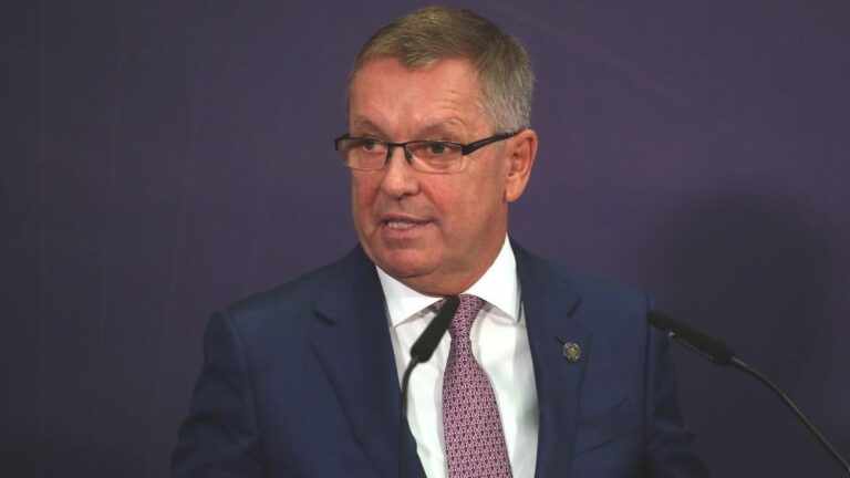 Óriási végkielégítést kapott Matolcsy György, Varga Mihály belső vizsgálatot indított az ügyben