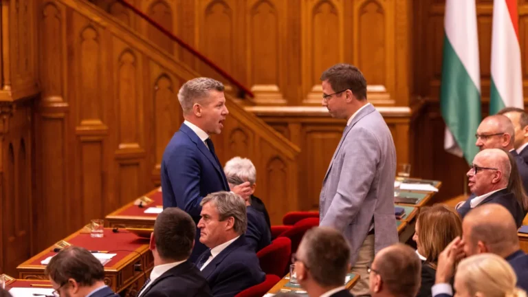Újabb rendkívüli ülés: ezekről a kérdésekről vitázik ma a parlament