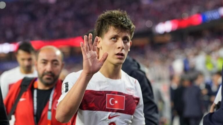 Güler megtörte a török átkot, állva haltak meg – íme a vb várható párharcai a 32 között