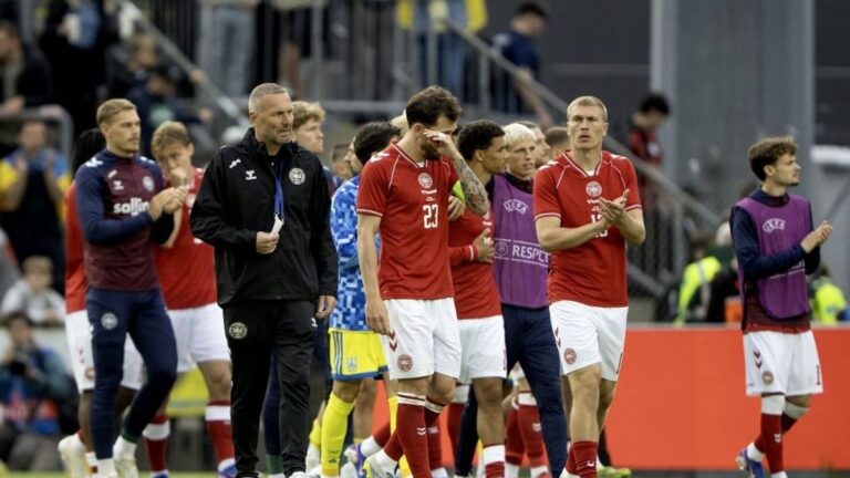 Dráma a dán válogatott meccsén – megint összeesett Christian Eriksen + videó