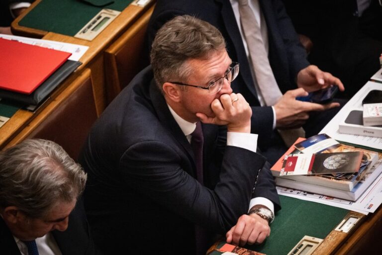 Megvalósult a citerarekord és a BL-himnusz népzenésítése, amire Hankó Balázs 17 milliót adott
