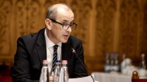 Hegedűs a kórházban meghalt kisfiú ügyéről: mindent megteszünk, hogy megváltozzon a rendszer