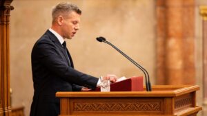 Kamatstop, vagyonadó, kriptovaluták: itt vannak a szerdai kormányülés legfontosabb döntései