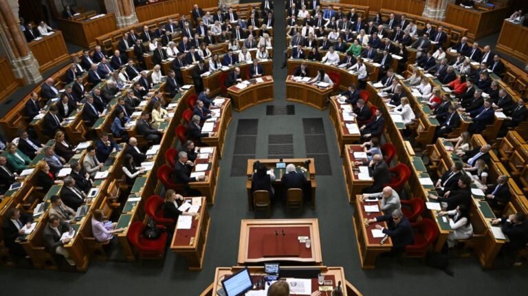 Közzétették azoknak a kormánytagoknak a vagyonnyilatkozatait, akik nem tagjai a parlamentnek