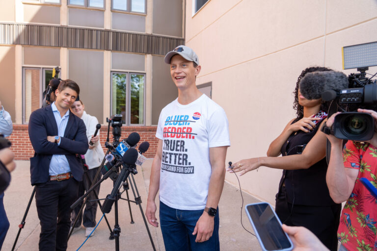 Democrats see the stars aligning in Iowa