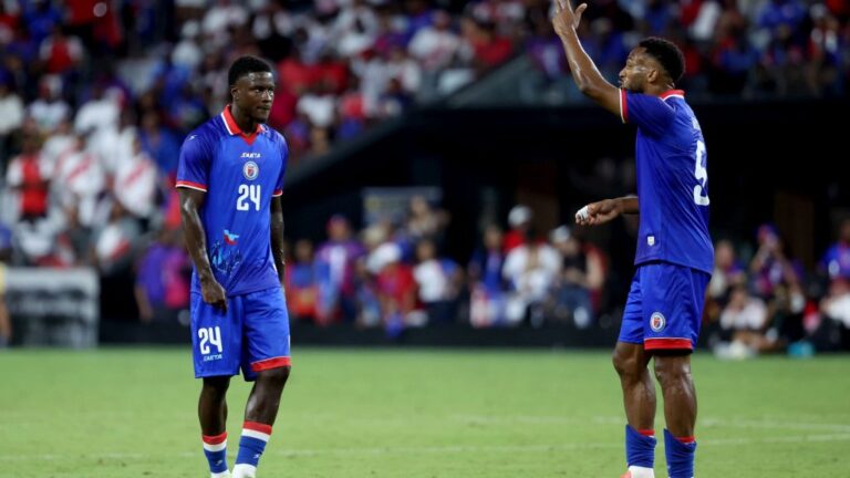 Napokkal Haiti első vb-meccse előtt tiltotta le a válogatott mezét a FIFA