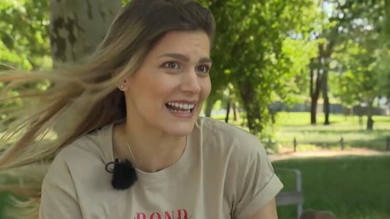 Weisz Fanni a babájáról: Nem értem, honnan tudja azt, hogy én nem hallok, de nagyon jó érzés