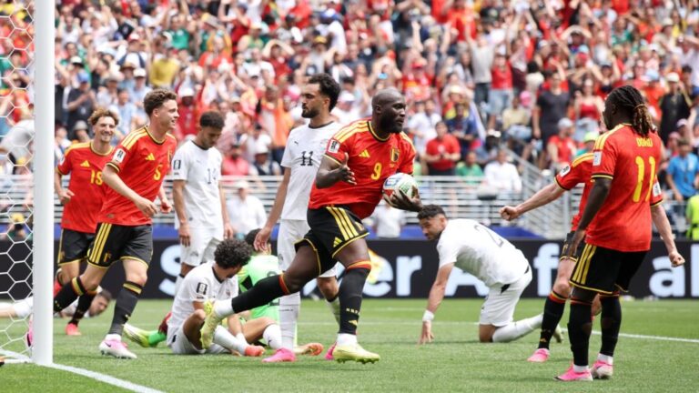 Fogcsikorgatós játékkal kezdtek a belgák, de Lukaku végül kiprovokált egy pontot érő öngólt