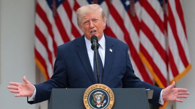 „Szerintem nem történt szabálytalanság” –  Trump elismerte, hogy ő hívta fel a FIFA-elnököt az eltiltott amerikai focista ügyében