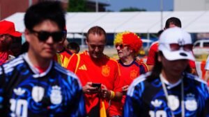 Zenés show-val indult a vb-döntő felvezetése (élő)