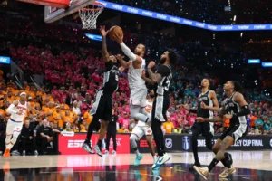 Marék szotyiért elpasszolt szupersztár, felforgatott Kelet – rég nem látott őrületet hozott az idei nyár az NBA-ben
