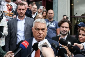 Orbán Viktor épp kiírja magát a magyar politikából
