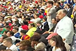 Orbán Viktor a családtagjai társaságában izgulta végig a francia–spanyol elődöntőt a dallasi stadionban