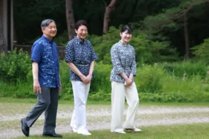 Japán még mindig nem engedi a nőknek, hogy a császári trónra üljenek