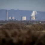 A fosszilis energia visszaszorításával csökkentene rezsit az EU, de puhítana egy ezt segítő rendszeren