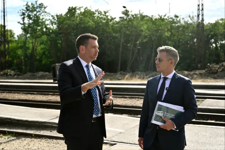 Magyar Péter az őt leköpő férfinak: A fideszes lámának üzenem, hogy nincs bennem harag, nem teszek feljelentést