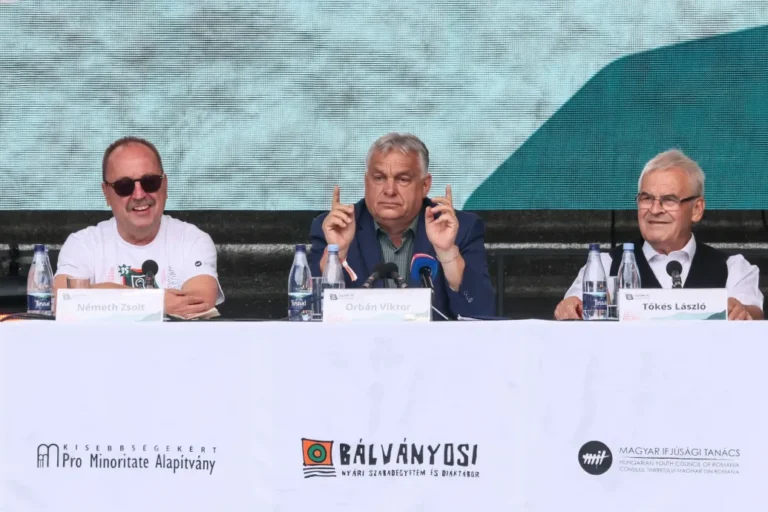 Fact-check: Tényleg kötelező a pszichológiai vizsgálat a hatalomra készülő amerikai elnököknek, ahogy Orbán Viktor állította?