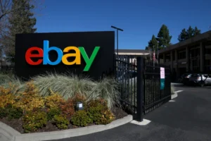 Az eBay közel 50 millió dollárt fizet az amerikai házaspárnak, akiket csótányokkal és más bizarr küldeményekkel zaklattak