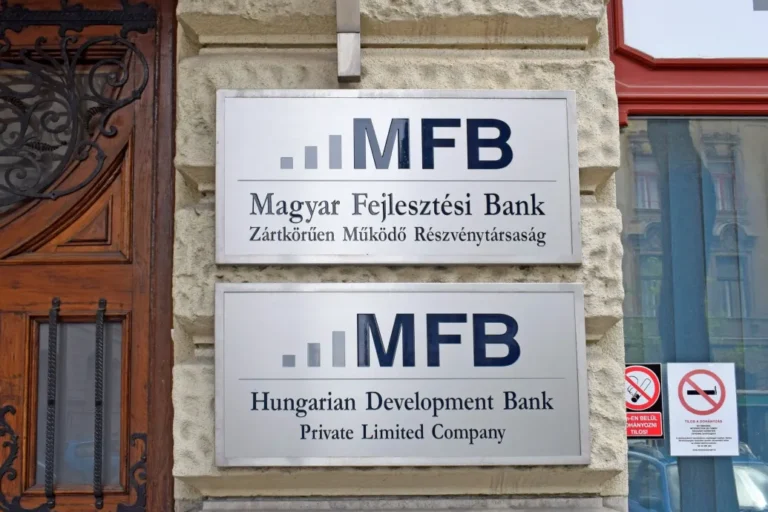 Teljes sorcsere az MFB vezető testületeiben: voltak a fideszesek, majd a tiszások, most jöttek a függetlenek
