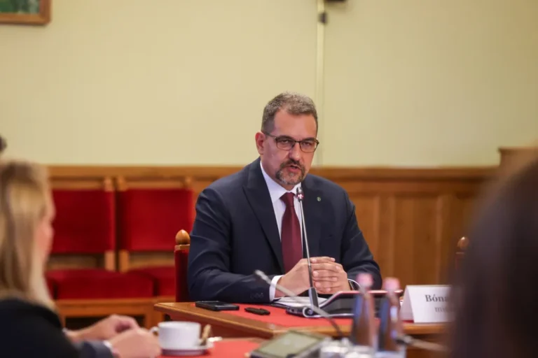 Leállítják a jégelhárító JÉGER-rendszert azokban a vármegyékben, ahol elutasítják a gazdák