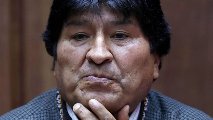 Elfogatóparancsot adott ki a bolíviai ügyészség a volt elnök, Evo Morales ellen, terrorizmussal gyanúsítják