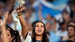 Argentin szurkolók gyűlnek Atlantában a vb előtti hagyományos banderazóra