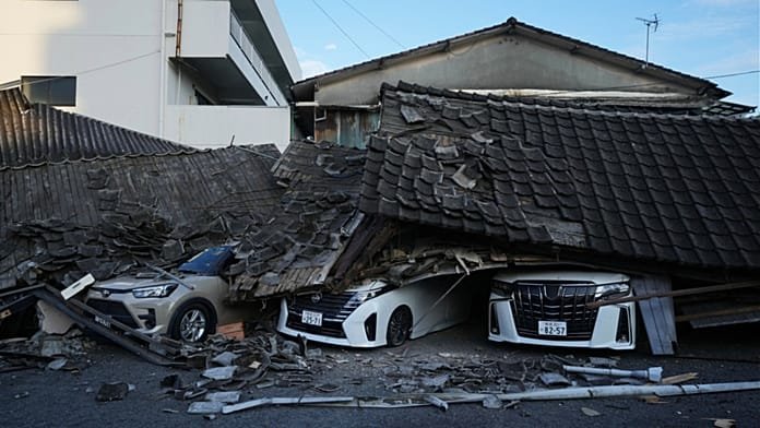 Harmincnégyre emelkedett a japán földrengés halottainak a száma – lassan lejár a kritikus, a 72 órás időkeret
