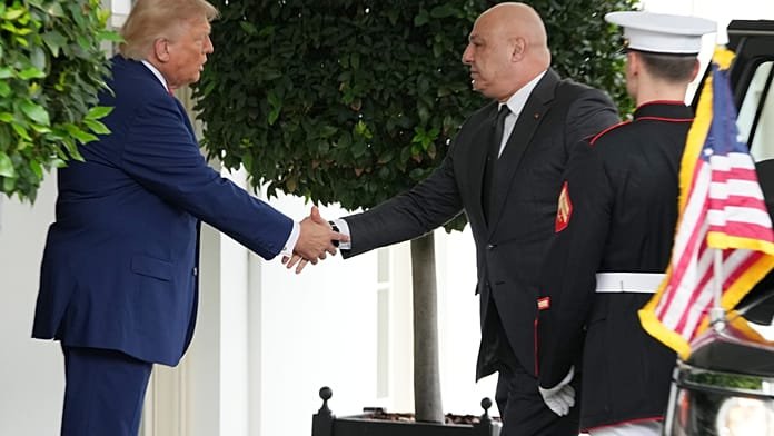 Trump amerikai támogatást ígért Libanonnak a Fehér Házban tartott elnöki találkozón