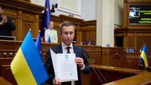Kormányváltás Kijevben: megvan Ukrajna új miniszterelnöke, de a fogadtatása nem felhőtlen + videó