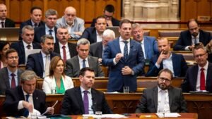 Négy ügyben az Alkotmánybírósághoz fordul a Fidesz a Tisza-kormány döntései miatt