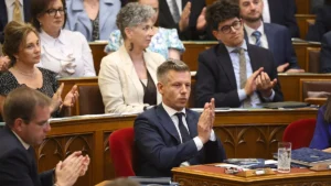 Megszavazták a Sulyok Tamás leváltásáról szóló Alaptörvény-módosítást