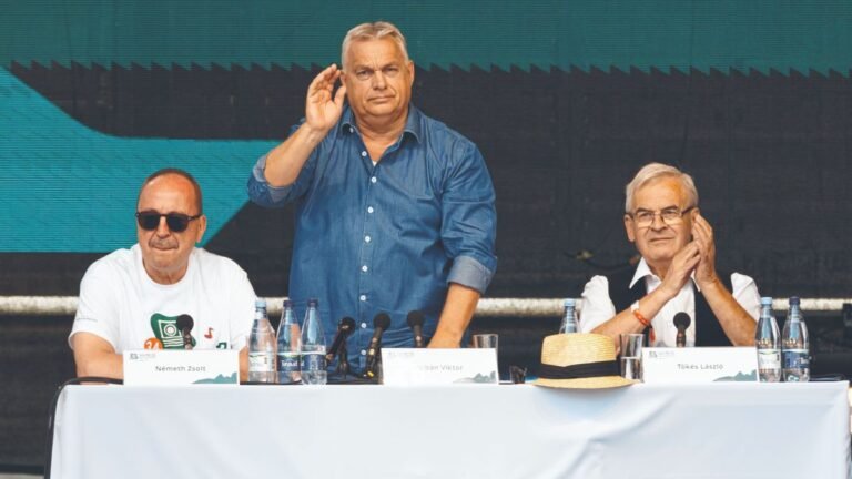 Fontos dolgot kell megtennie annak, aki ott akar lenni Orbán Viktor beszédén