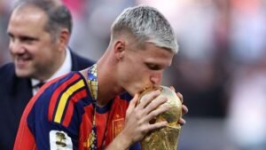 A világbajnok Dani Olmo hazugsággal vádolta meg az argentin Roberto Ayalát