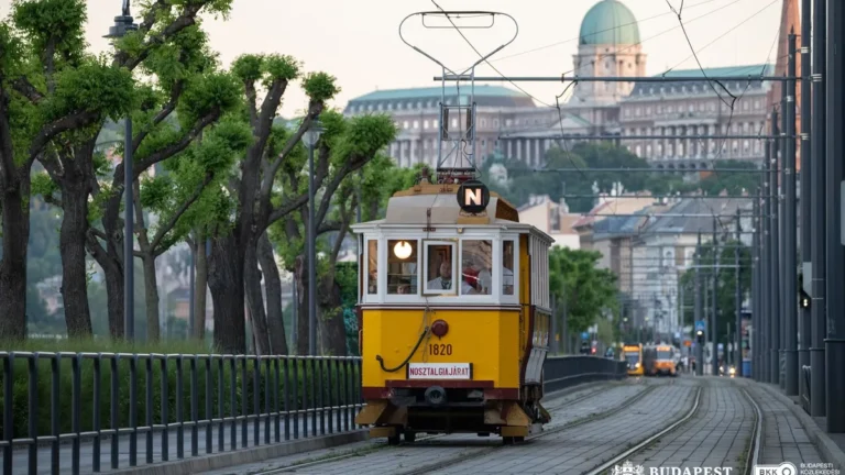 Nosztalgiajáratok közlekednek júliusban Budapesten