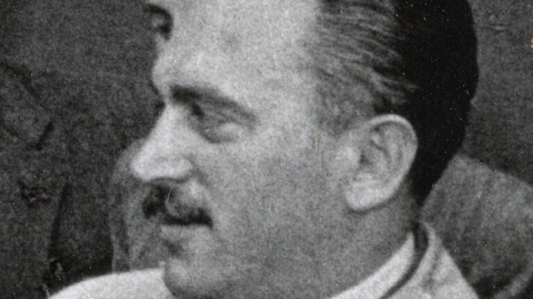 Elődök