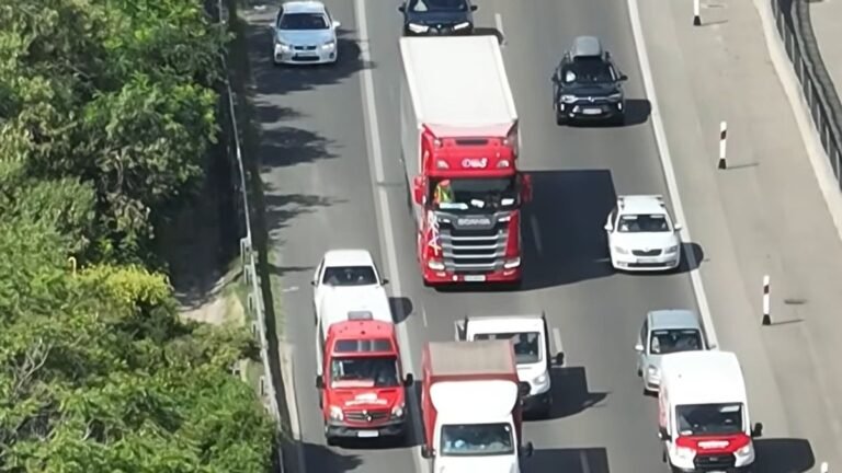 Újra bevetették a magyar rendőrségi drónt, záporoztak a bírságok + videó
