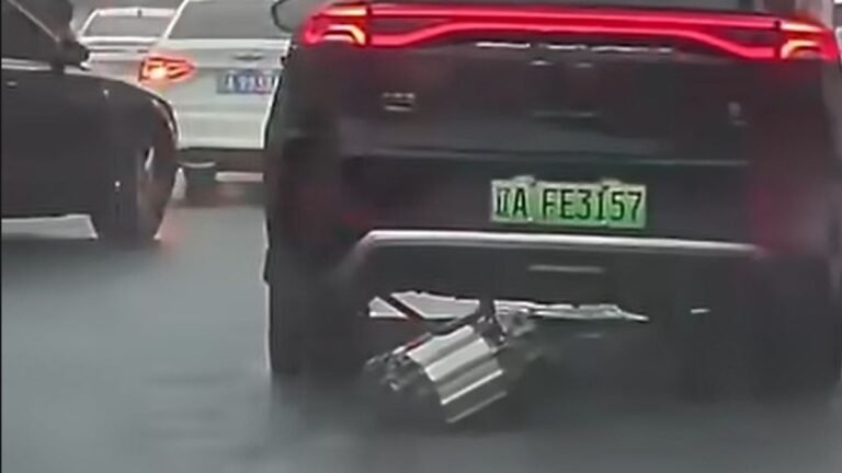 Kiderült, miért vonszolhatta maga után a saját motorját egy SUV + videó