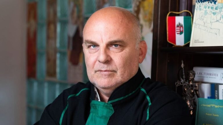 A végén tényleg köztársasági elnök lesz belőle