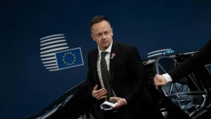 „Jól lehet azzal hergelni az embereket, hogy Szijjártó Péter sokat utazott”