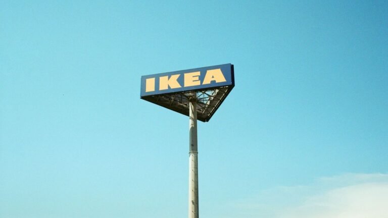 Folytatódott a sztrájk az IKEA áruházakban