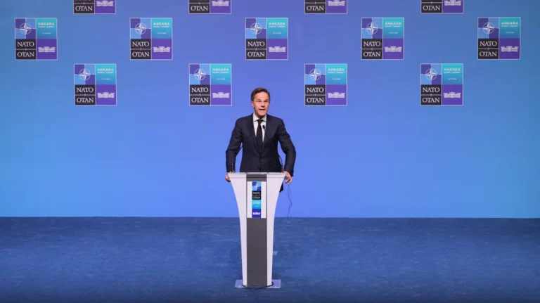 Mark Rutte a védelmébe vette Donald Trumpot