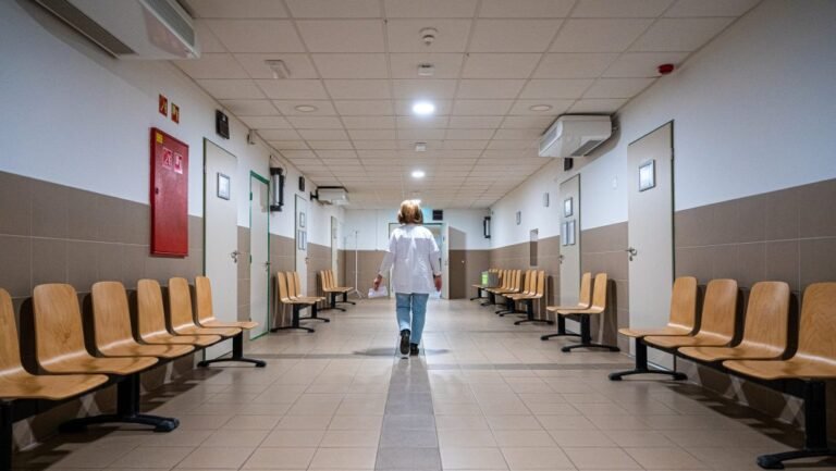 Magyar Péter kinevezte az új országos kórház-főigazgatót