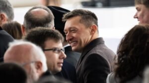 Rogán az Origóra 550, a Magyar Nemzetre 360 milliónyi állami hirdetési pénzt szórt fél év alatt