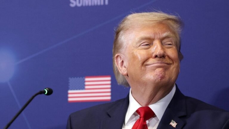 Trump eddig lehet félt, hogy kifütyülik, de a vb-döntőt nem hagyja ki