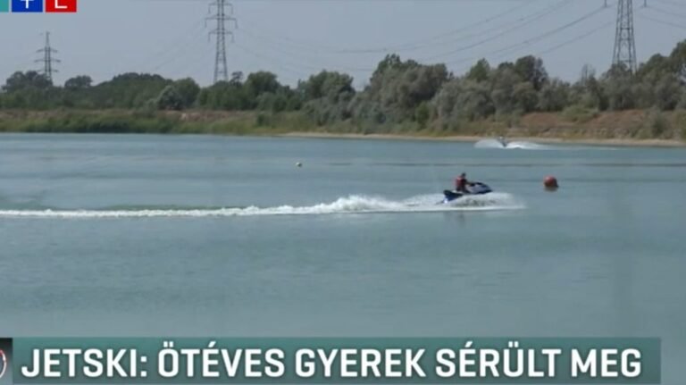 Koponyája sérült az ötéves kisfiúnak, aki a tízéves testvérével ütközött össze jetski-vel