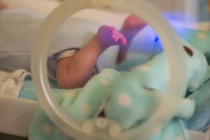 Az Okfő együttműködést kér azoktól, akik a kórházakban hagyott csecsemők segítésére jelentkeznek