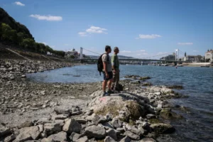 Újabb paksi leállást hozott a szombat, hétfőtől a vasúti teherszállítást is korlátozza a kormány