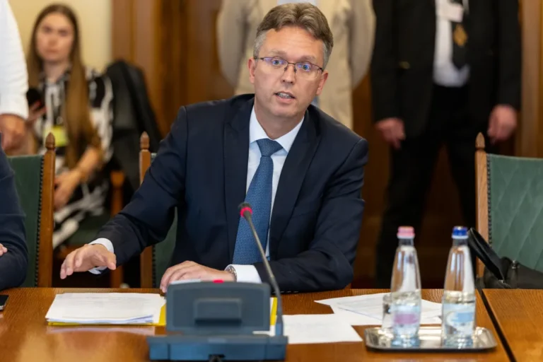 Hankó Balázs József Attilát idézve utasítja vissza, hogy bűnösnek kiáltsák ki az NKA-ügyben